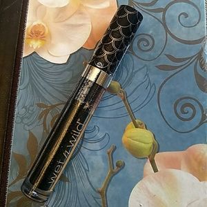 Limited edition metallic liquid eyeshadow